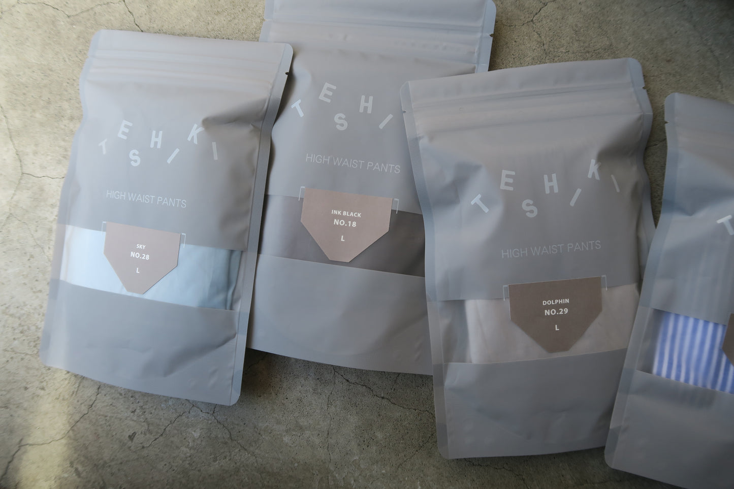 japan---bra and high waist pants--TESHIKI