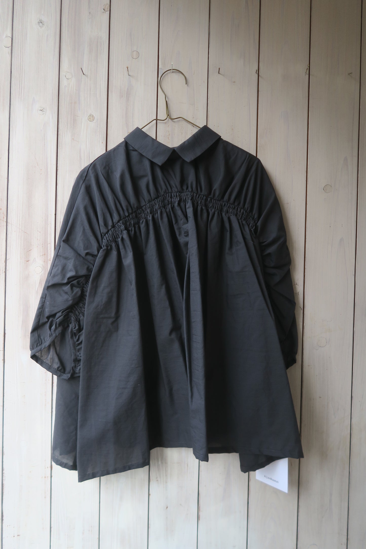 japan---シルク--シャーリングブラウスとタックパンツ--kijinoknaosei