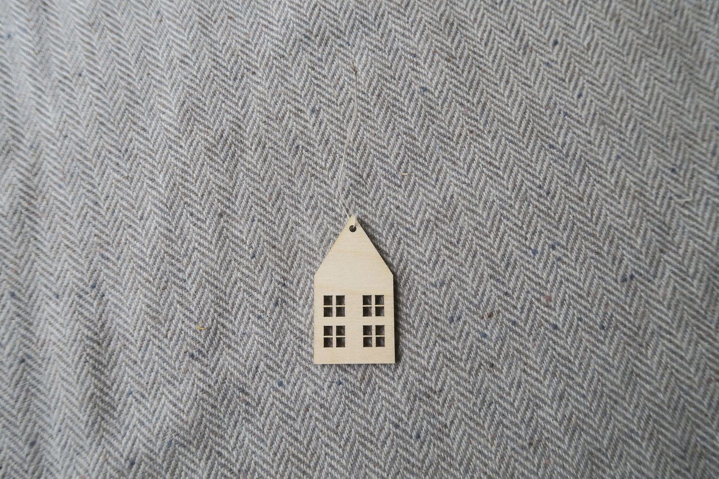 sweden----家の形のオーナメント