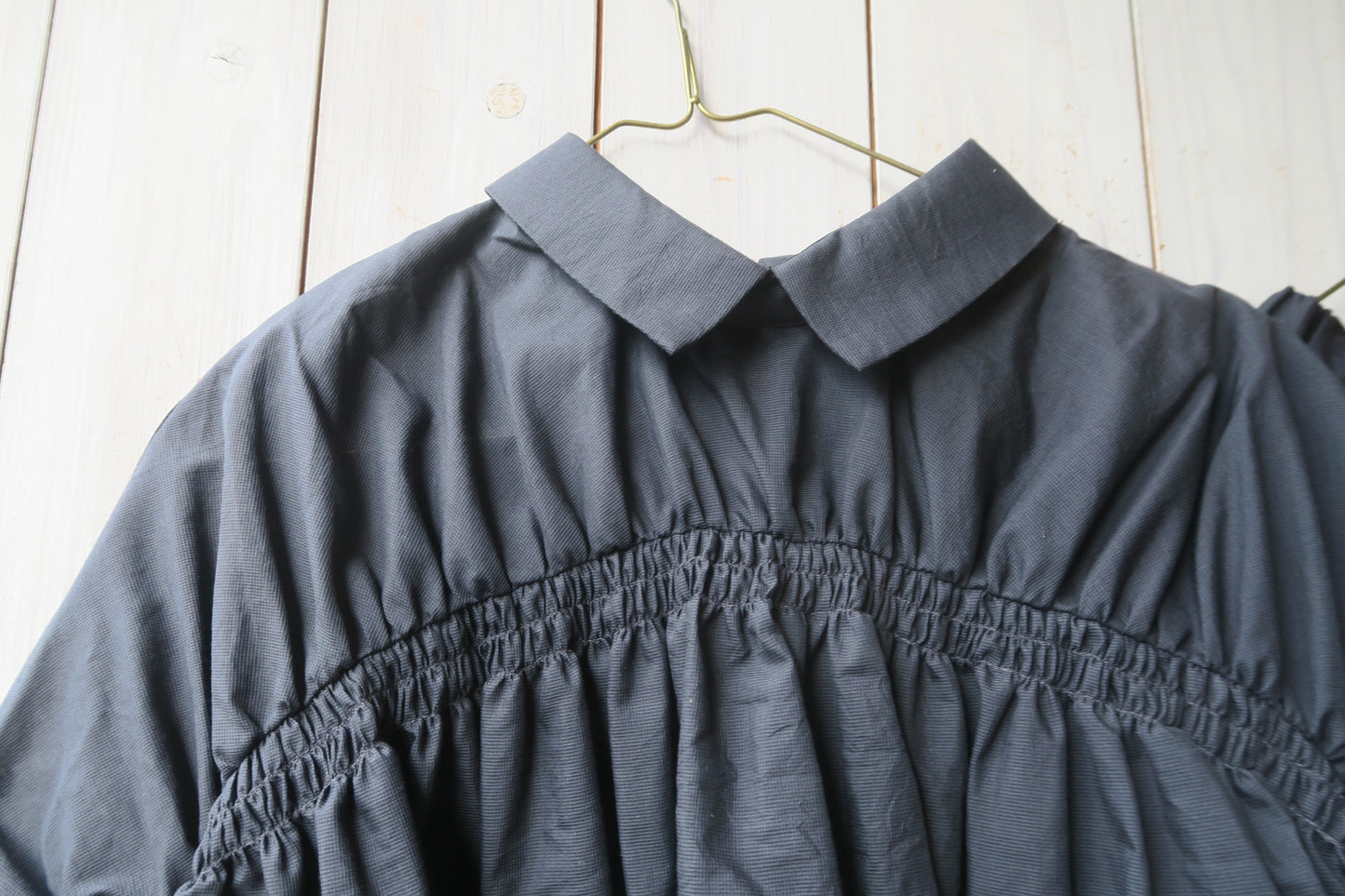 japan---シルク--シャーリングブラウスとタックパンツ--kijinoknaosei