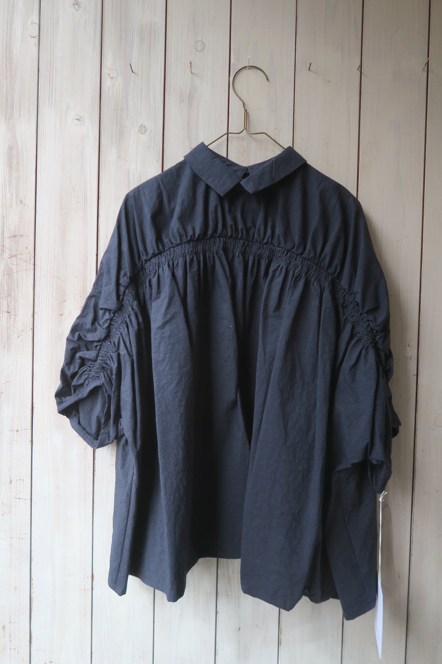 japan---コットン--シャーリングブラウスとタックパンツ--kijinokanosei