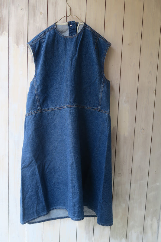 japan---hunched back dress--old mans tailor